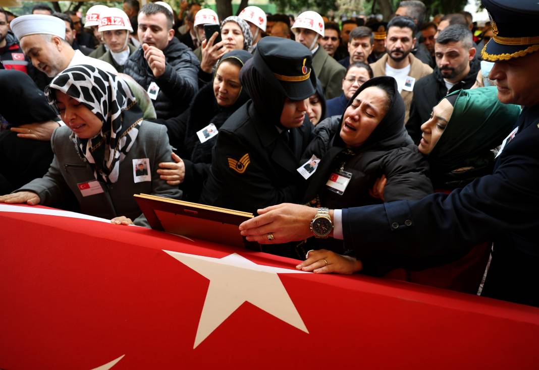 Şehit Uzman Çavuş Eren Kızıldağ'ın eşinden yürek yakan ağıt: Canım eşim, doyamadım Allah'ım 4